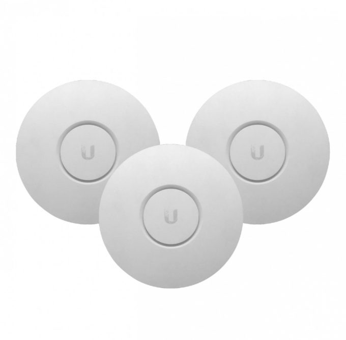 UBIQUITI Pack 3un UAP-NANOHD Wave2-4x4 2,4GHz-300 5Ghz-1733 req-PoE48Vaf 1-1000 4x3dBi